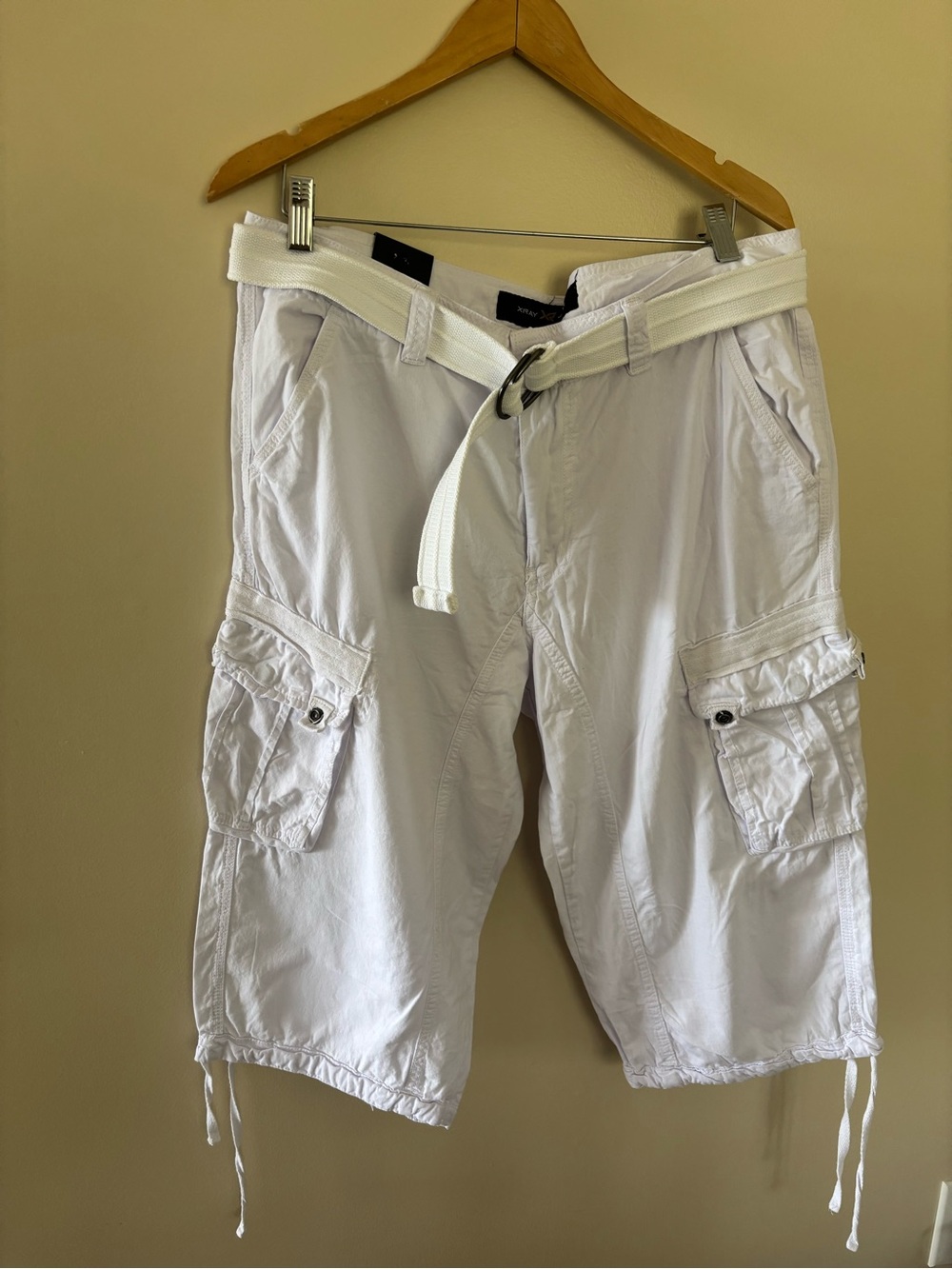 NWT XRAY Men's Belted Double Pocket Casual Cargo Shorts Size 36 White